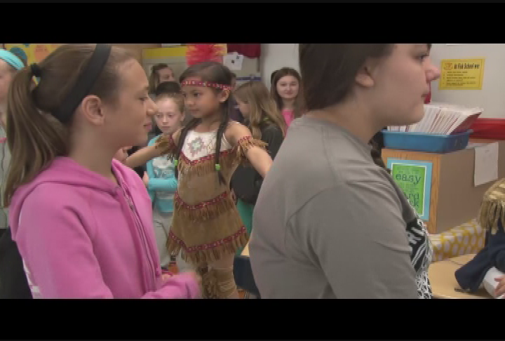 Thumbnail image for HGS Mrs. Ford's 2nd Grade Wax Museum